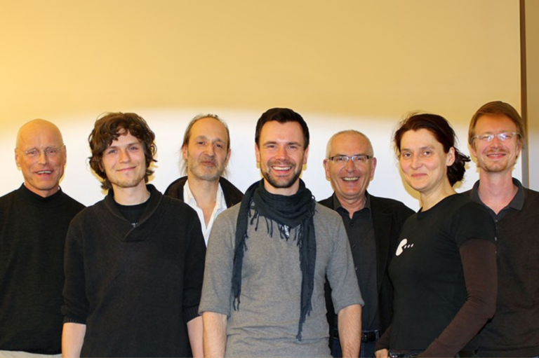 Der Vorstand der damaligen Union Deutscher Jazzmusiker (Gebhard Ullmann, Benjamin Schaefer, Christoph Hillmann, Felix Falk, Bernd Hofmann, Angelika Niescier, Jonas Pirzer)